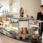 Hotel Mercure West
