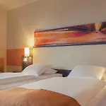 Mercure West 4*