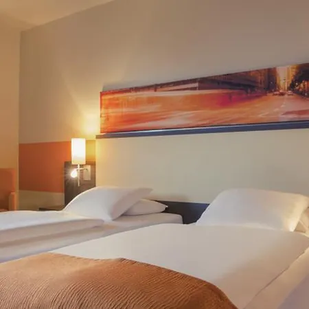 Mercure West 4*
