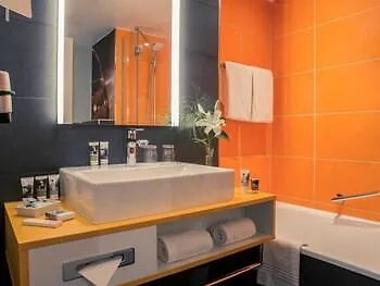 Mercure West