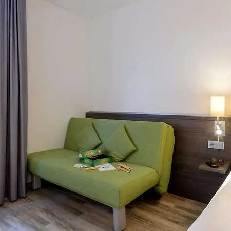 Mercure West Otel