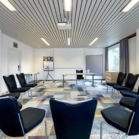 Mercure West Hotel