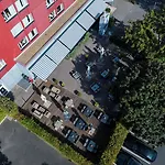 Hotel Mercure West 4*