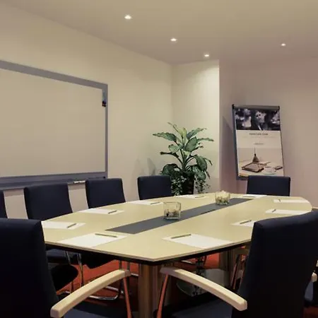 Mercure West מלון קלן