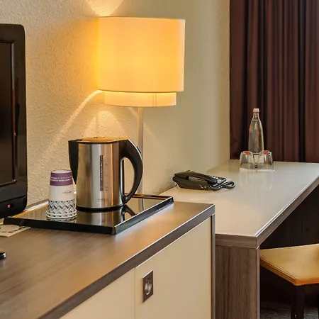 Mercure West