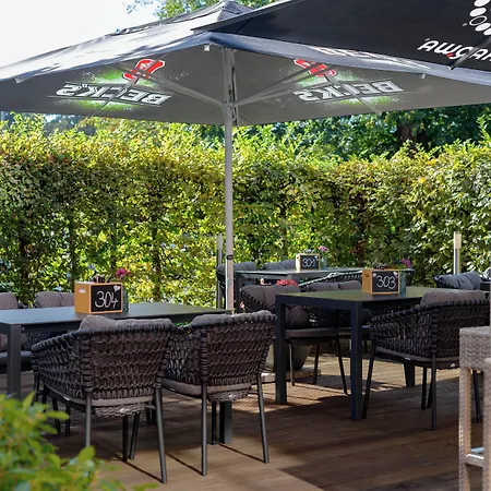 머큐어 웨스트 호텔 4*