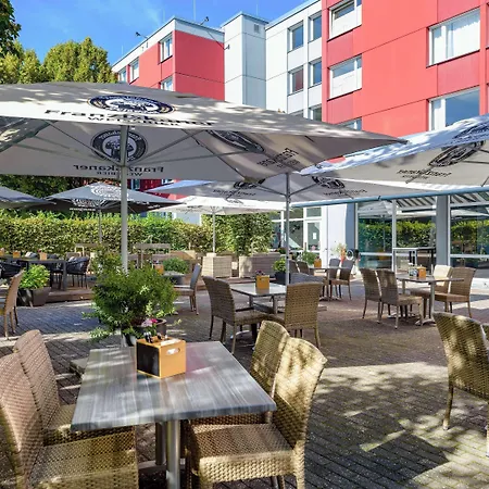 Mercure West Hotel 4*