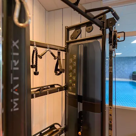 머큐어 웨스트 4*