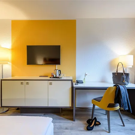 מלון Mercure West