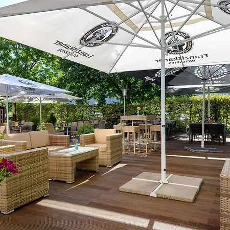 Mercure West Hotel 4*