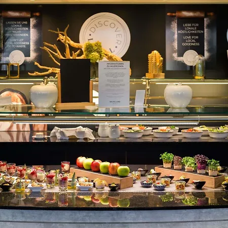 Hotell Mercure West 4*