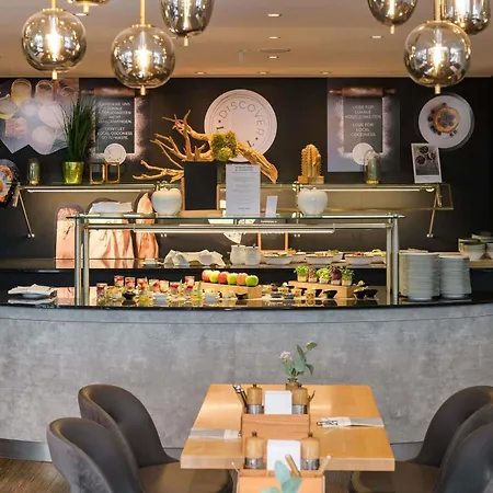 Hotell Mercure West