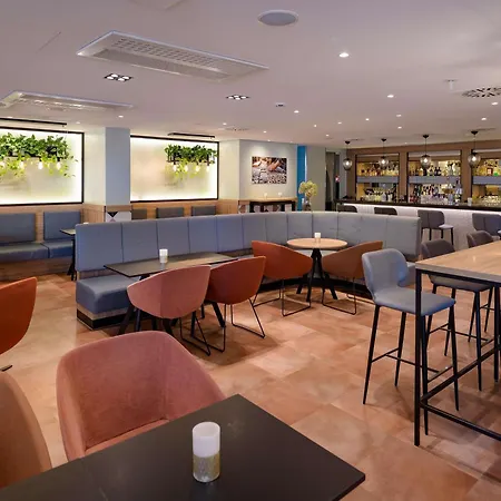 Mercure West 4*