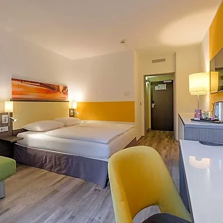 Hotel Mercure West