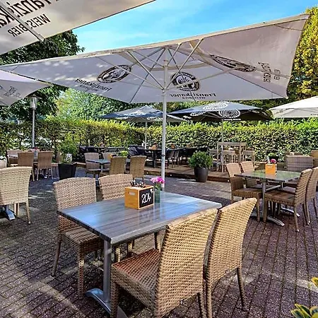 Mercure West 4*