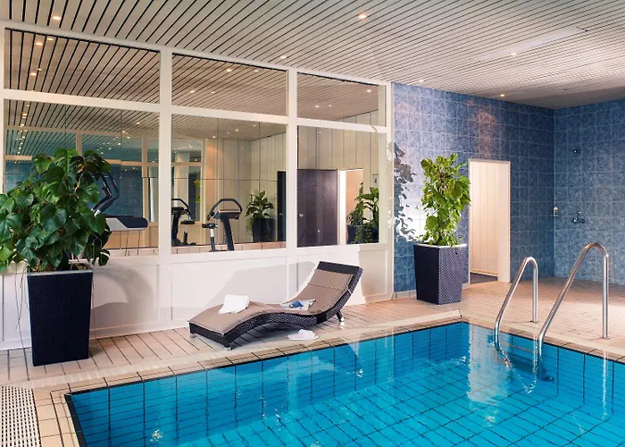 Otel Mercure West Köln