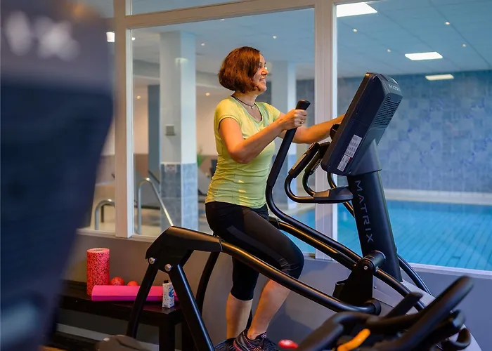 Hotell Mercure West 4*