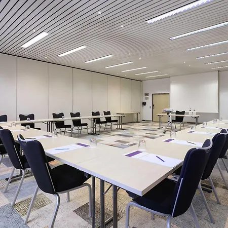 호텔 머큐어 웨스트 4*