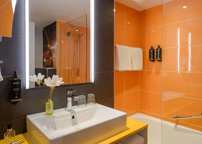 Mercure West Hotel
